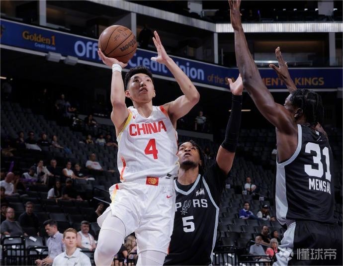 今天是北京时间2025年12月11日星期四,欢迎收看早报！